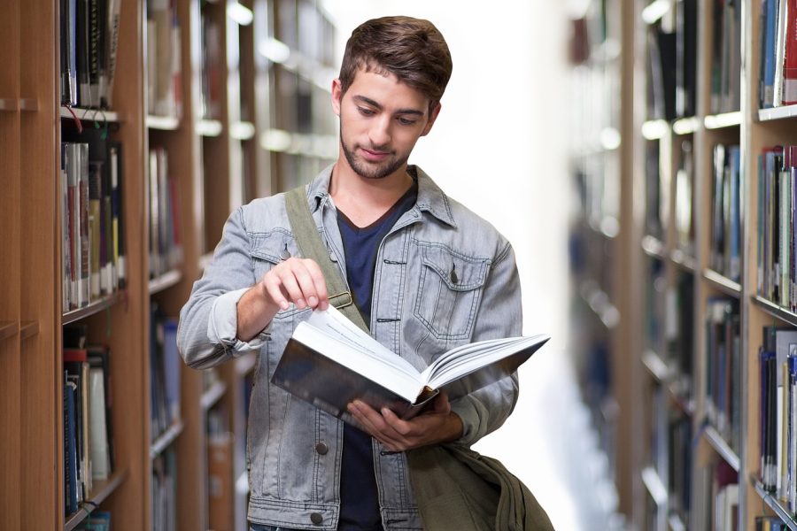 college-student-library-man-3500990.jpg college-student-library-man-3500990.jpg